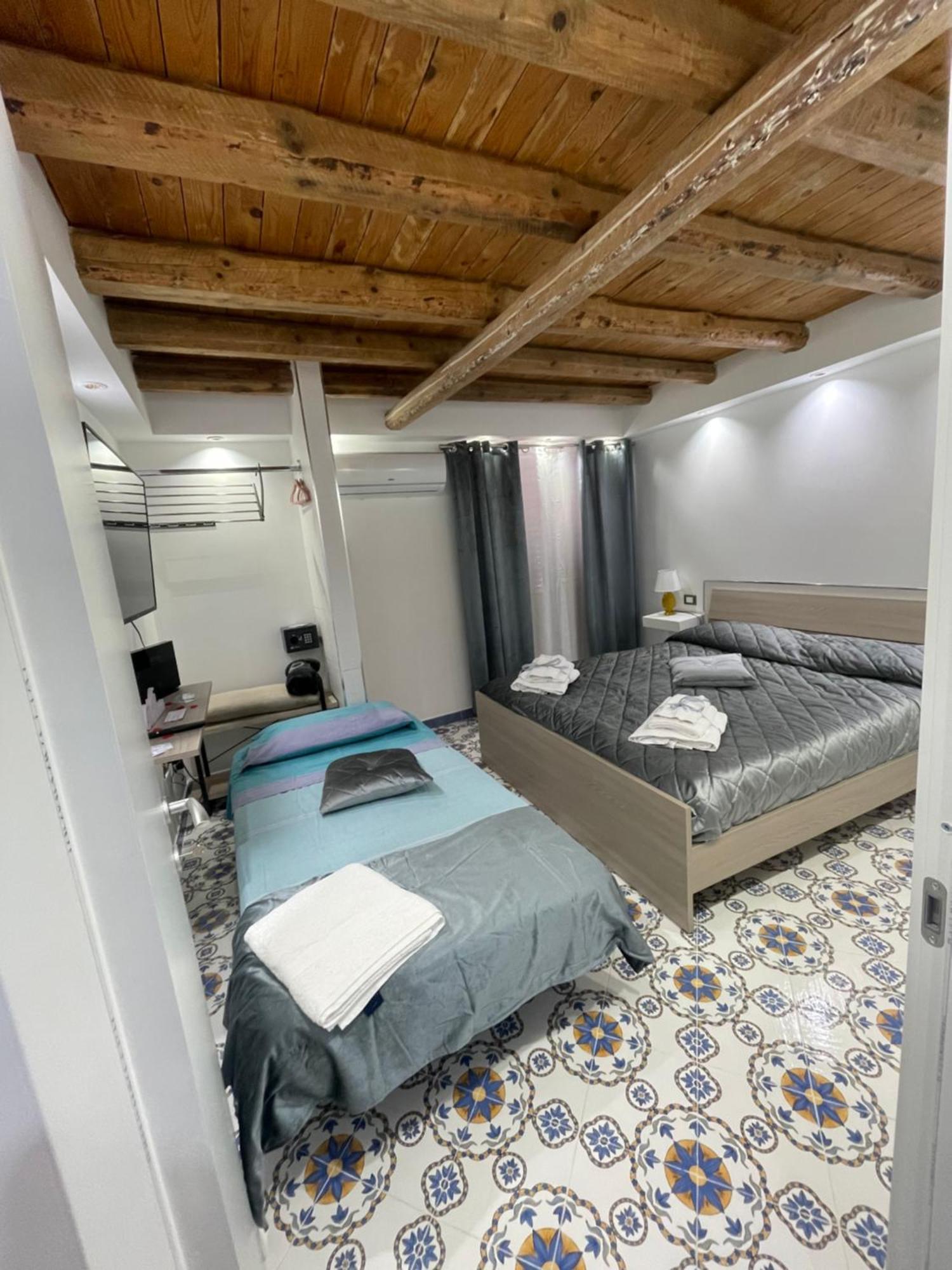 Mini Appartamenti Ballaro Rooms 巴勒莫 外观 照片